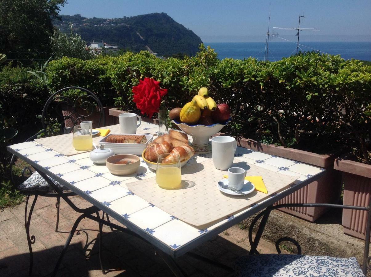 Bed and Breakfast La Terrazzina Sul Tramonto Форио Экстерьер фото