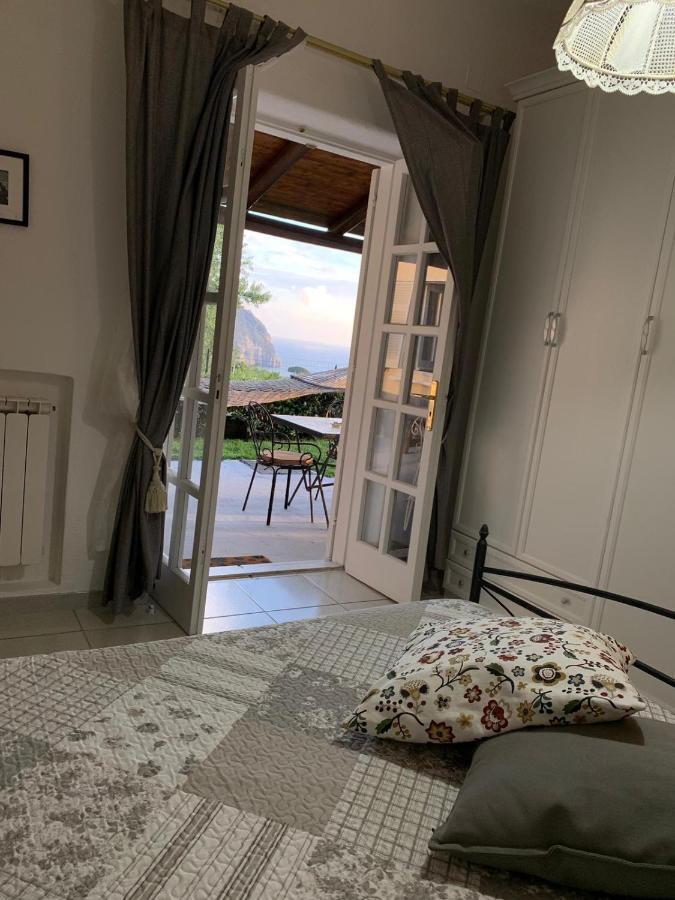Bed and Breakfast La Terrazzina Sul Tramonto Форио Экстерьер фото