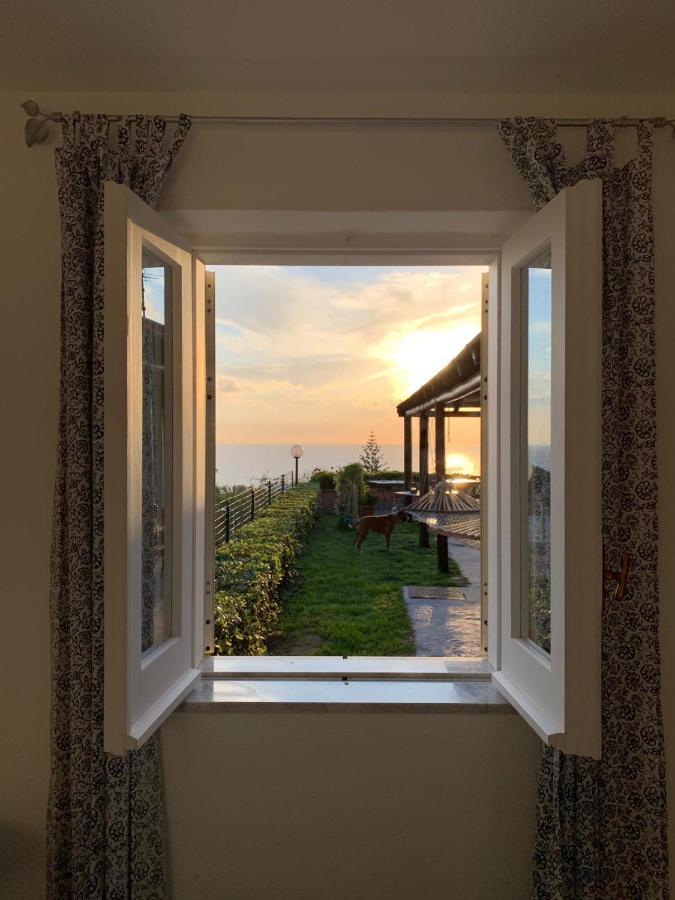 Bed and Breakfast La Terrazzina Sul Tramonto Форио Экстерьер фото